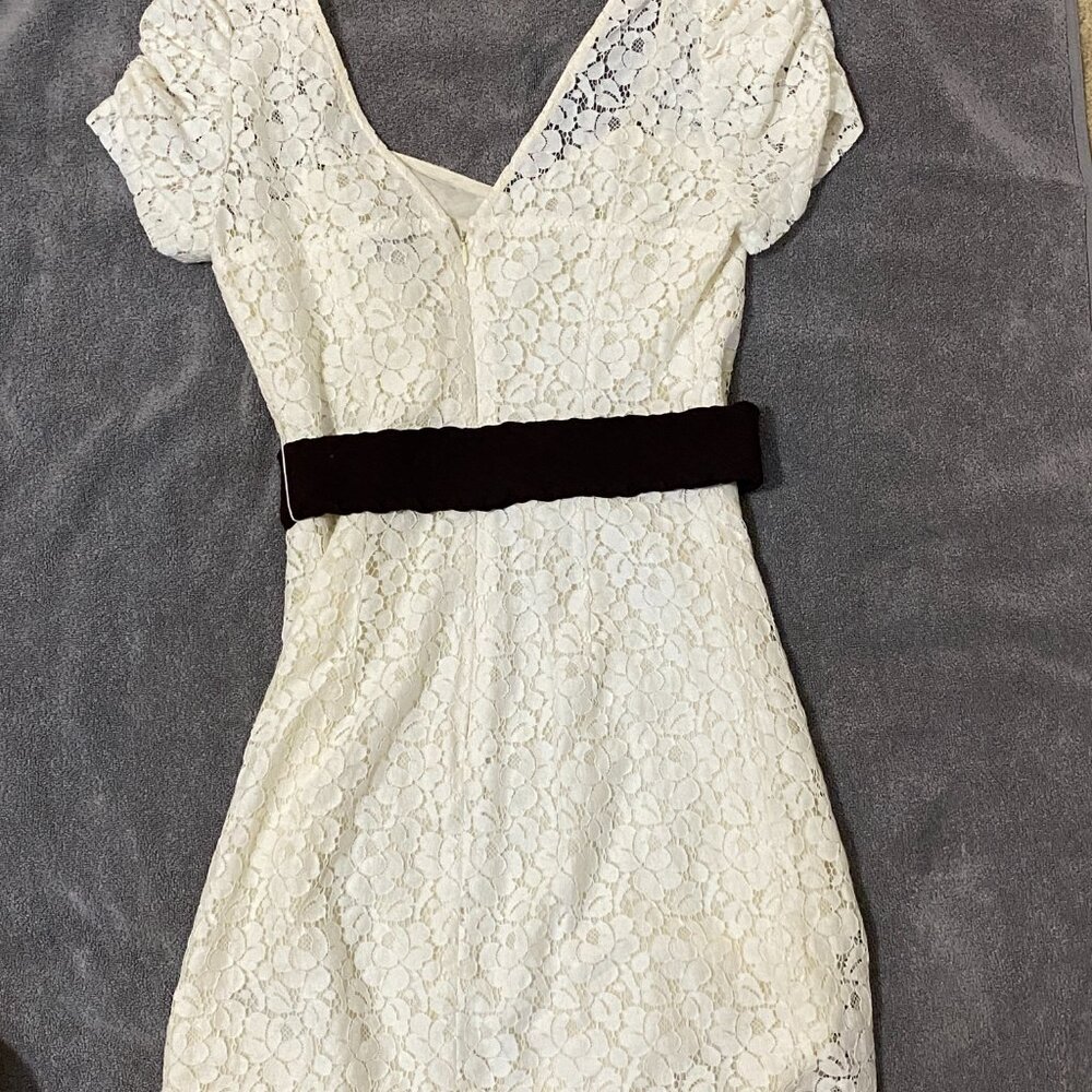 Guess Ivory Floral Lace Mini Dress with Dark Brown Waist Belt - Picture 2 of 7
